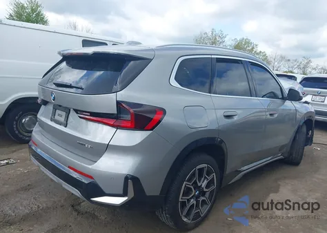 2024 BMW X1 xDrive28I из США, поврежденный, VIN WBX73EF01R5Z34018